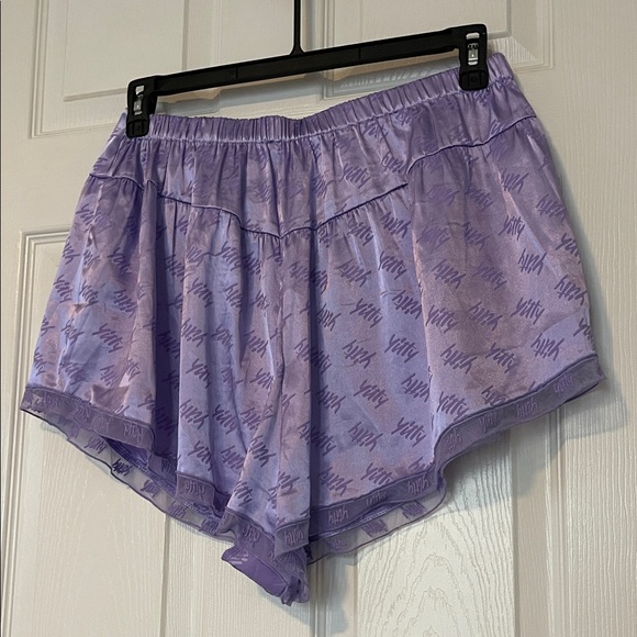 Yitty Women's Intimates Set - Picture 9 of 9